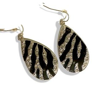 NWOT Zebra pattern rhinestone hanging earrings